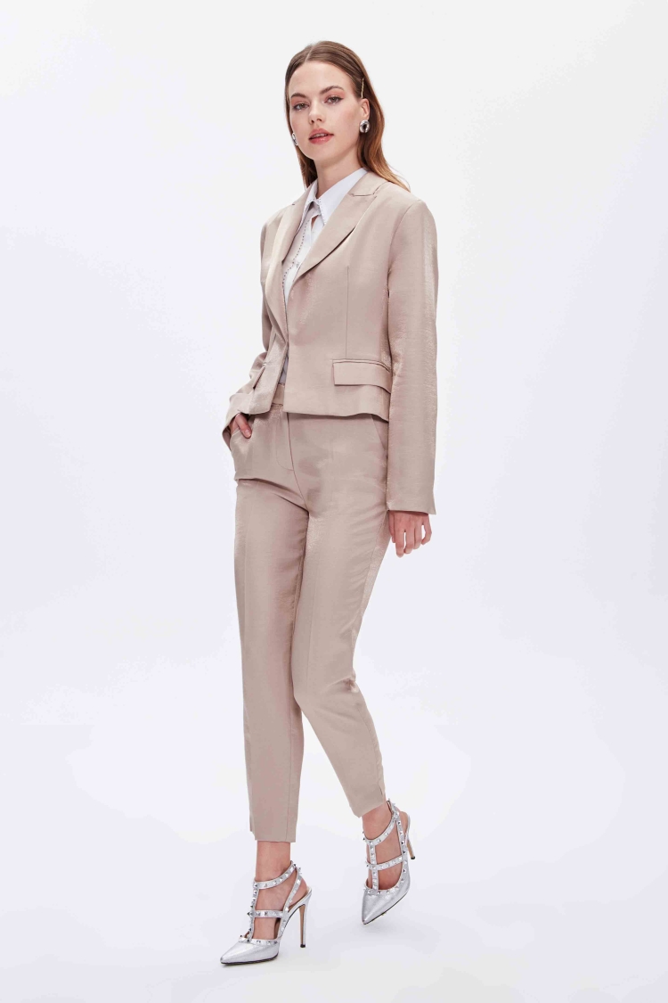 PARLAK KUMAŞTAN KISA BLAZER CEKET - 2