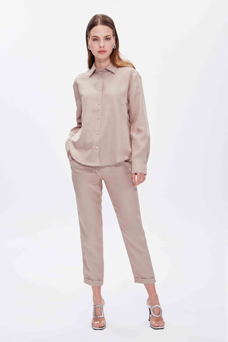 PARLAK KUMAŞ BELİ ELASTİK BİLEK BOY RELAX PANTOLON - 3